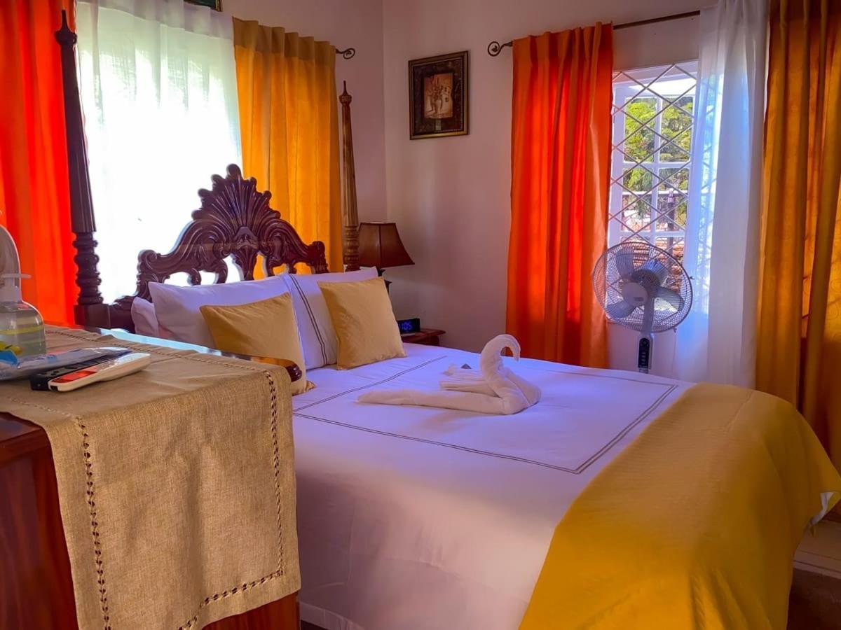 Windbreak Villa Buff Bay Экстерьер фото